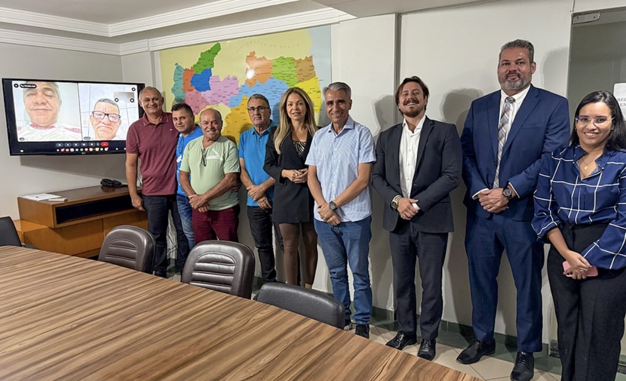 Tanilson Soares reúne dirigentes de clubes e reforça compromisso com o fortalecimento do futebol paraibano